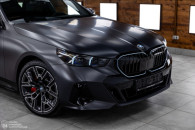 Auto do ślubu BMW 5 g60 frozen