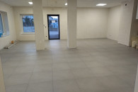 Nowy lokal do wynajęcia. Duży parking!
