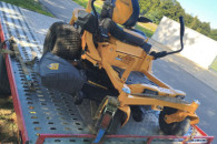 Koszenie trawników-powierzchni zielonych