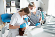 Asystentka stomatologiczna