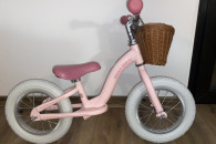 Rowerek biegowy różowy