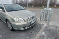 Toyota Avensis 1.8 benzyna