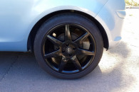 Felgi black z oponami 215/45/17