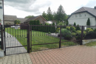 Brama wjazdowa dwuskrzydłowa z furtka