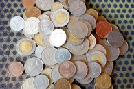 135 monet ze świata