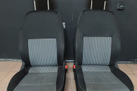 Fotele prawy i lewy przód Skoda Rapid
