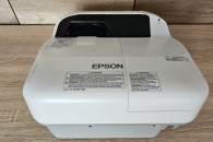 Projektor Epson EB-585W – Ultra Short Throw, WX