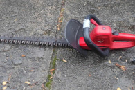 ELEKTRYCZNY SEKATOR DO ZYWOPLOTU