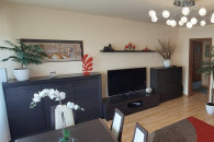 Wynajmę mieszkanie 61m² pierwsze piętro 3 pokoj