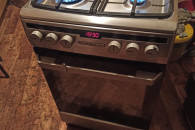 Kuchnia kuchenka gazowa piekarnik elektryczny