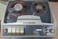 Magnetofon szpulowy TONETTE z czasów PRL