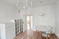 3 pokoje na wysokim parterze