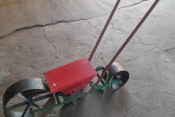 Sprzedam siewnik dwurzędowy ręczny