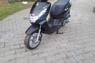 Skuter Peugeot Kisbee